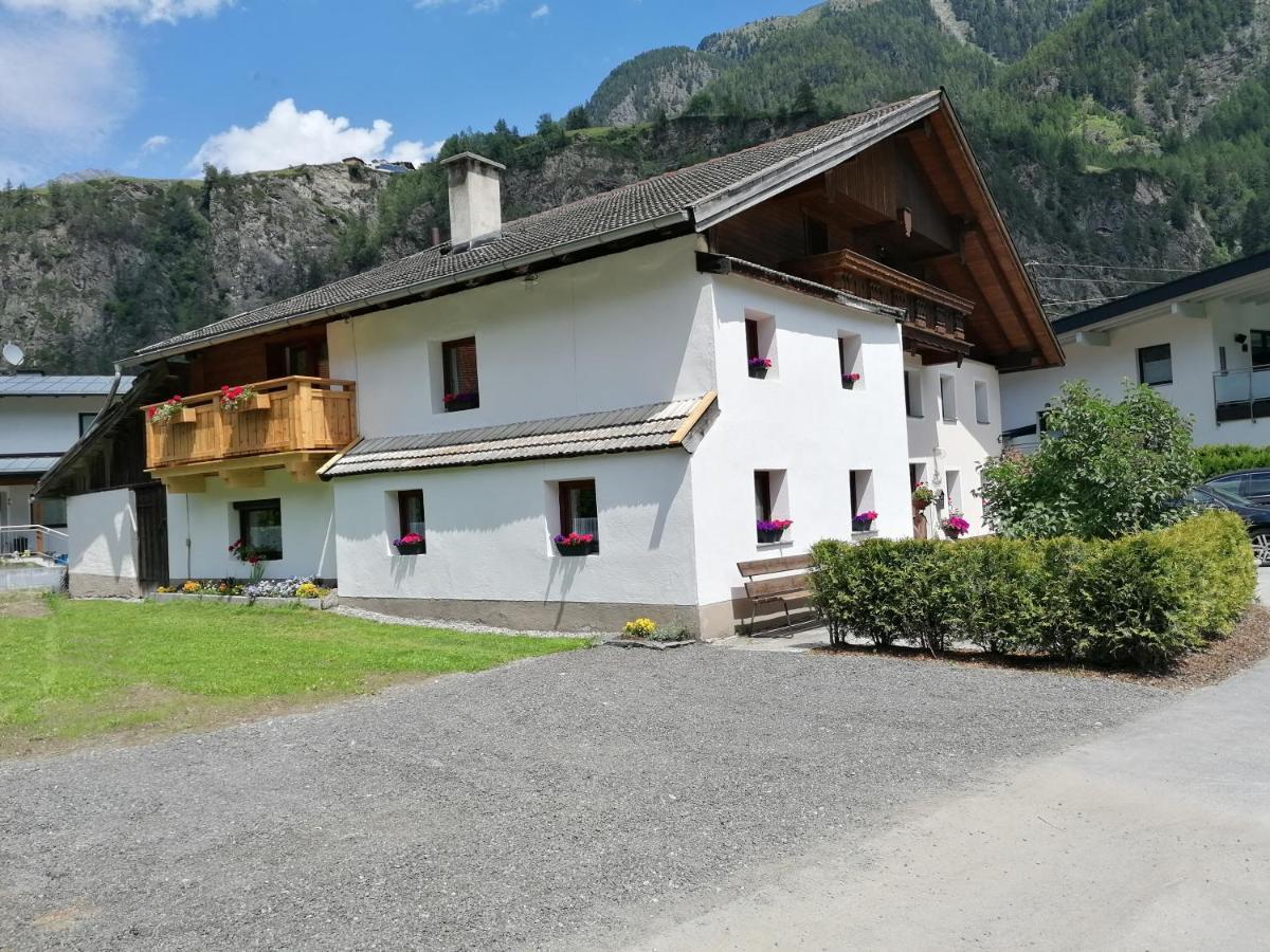 Ferienhaus Schoepf - Die Hoamat Langenfeld Exterior photo
